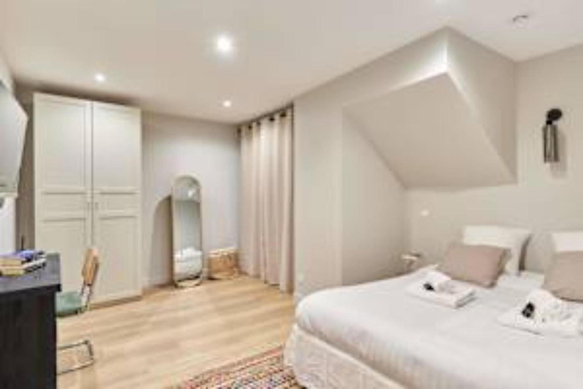 Apartment Superb New Center Of By Prestige *